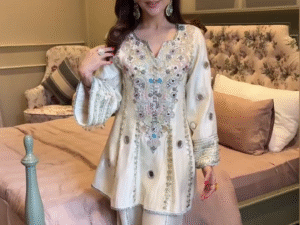 💫 Festive Elegance in Ivory Embellished Set 💫