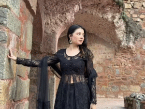 🖤 The Elegance of Black – Lace & Grace 🖤