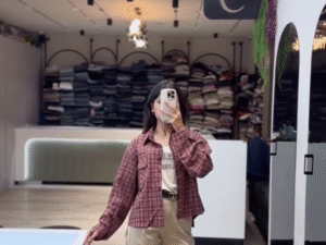 Women’s Premium Check Shirt – Oversized Plaid Button-Up Shirt (Trendy Korean Streetwear Edition) ❤️🖤👚✨