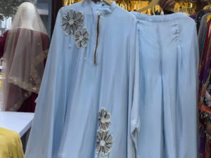 💎 Elegant Charm: Light Blue Kaftan Set with Floral Appliqué Tunic & Wide-Leg Trousers 💎