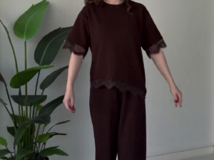 Effortless Style: Women’s 2-Piece Co-Ord Set 👚👖✨