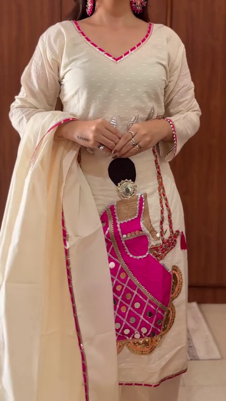 Elegant Embroidered Kurta Pant Set for Women - Image 6